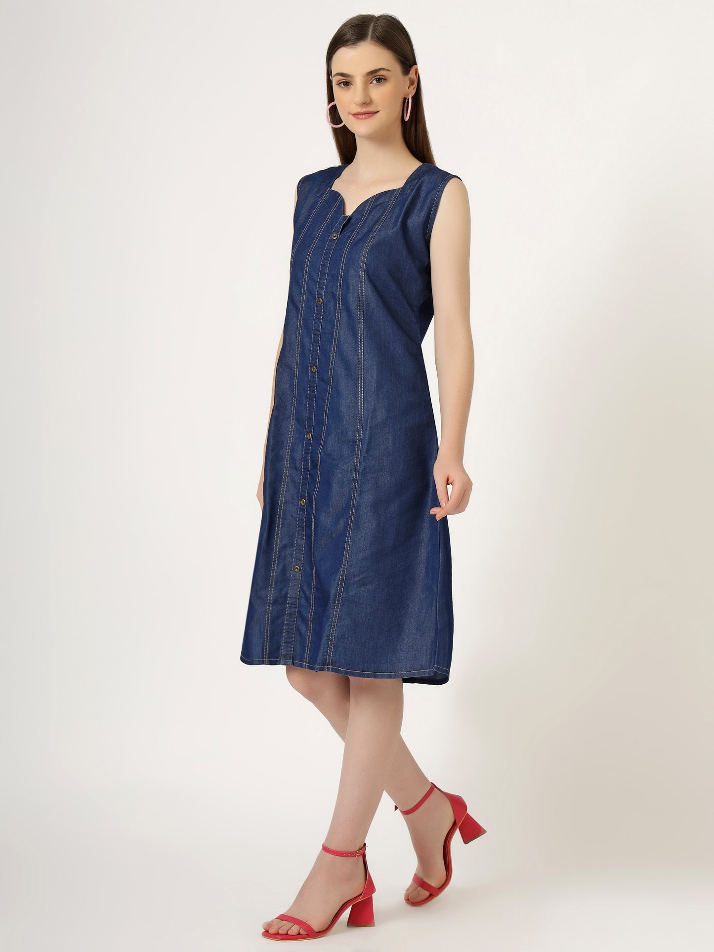 Women's Sleeveless Sweetheart Neck Denim Dress (6087)