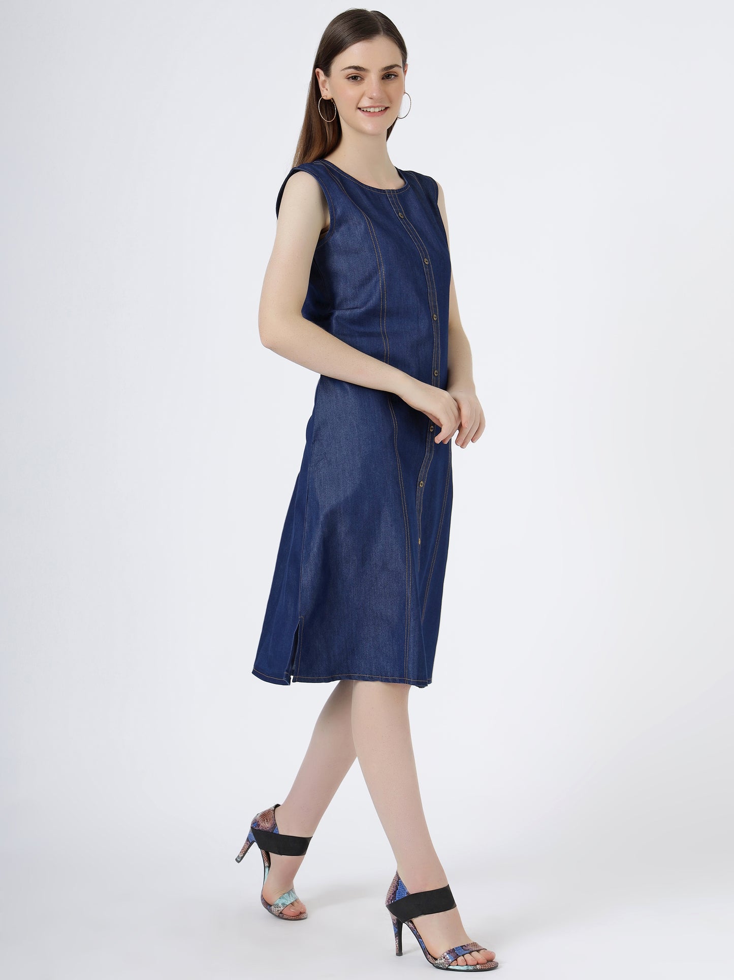 Women's Sleeveless Button-Down Denim Shift Dress (6096)