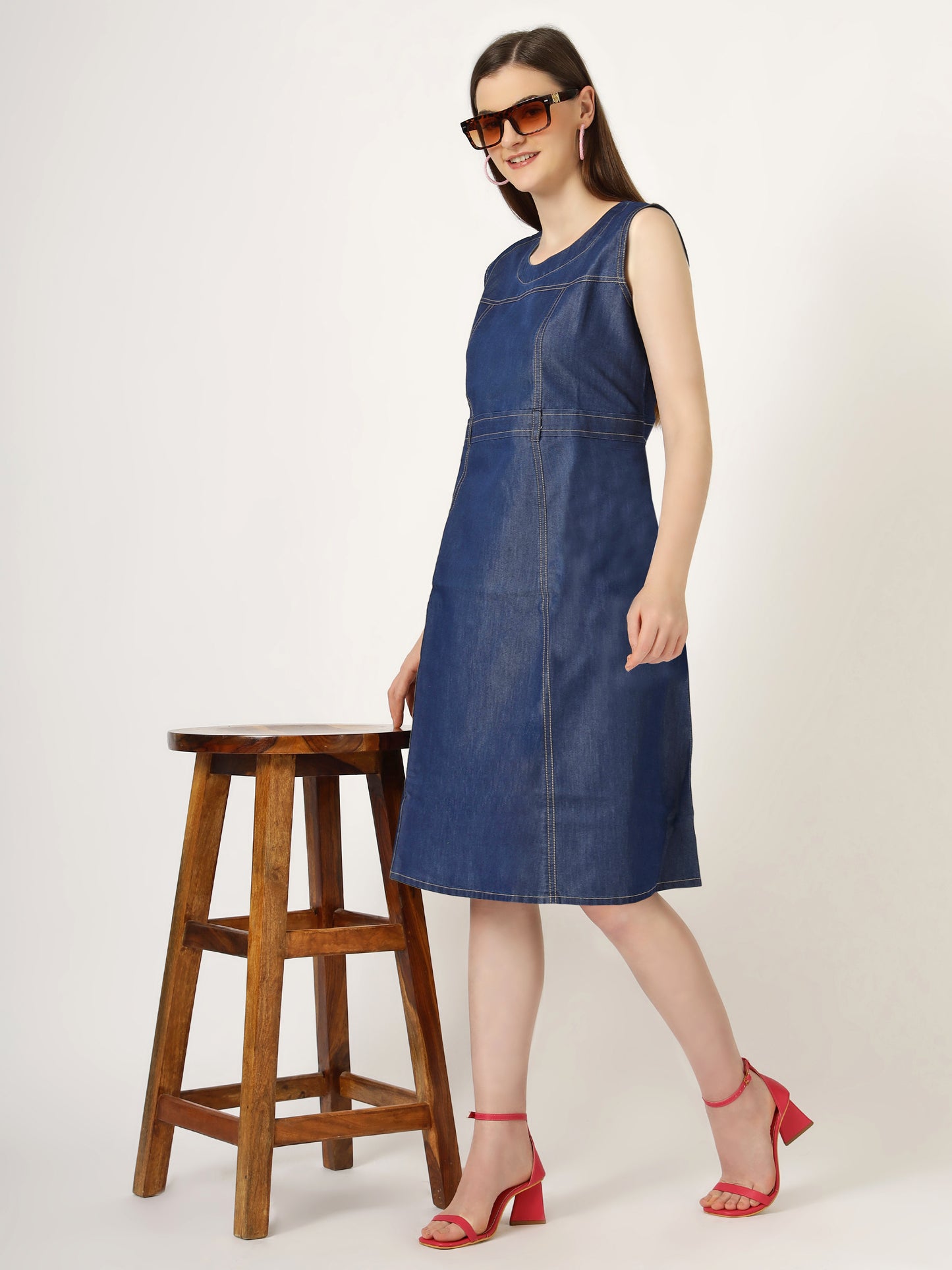 Women's Sleeveless Denim A-Line Dress with Round Neck (6090)